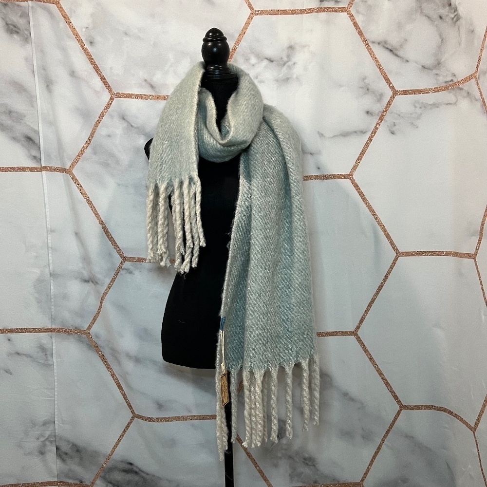 Fatface Green Plain Boucle Scarf